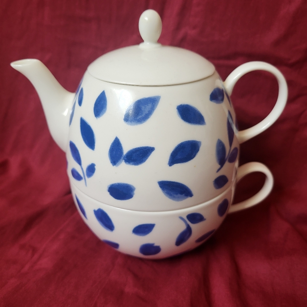 Martha Stewart Tea For One Set